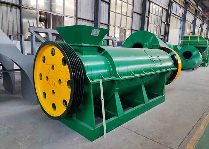 Organischer Düngemittelgranulator für das Granulieren von organischem nassem Material in einer Größe von 1-10 mm
