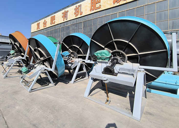 Pulver Mineral Granulation Ausrüstung Boden Ton Gips Bentonit Drehscheibe Granulator Kugelform Granule Machinery