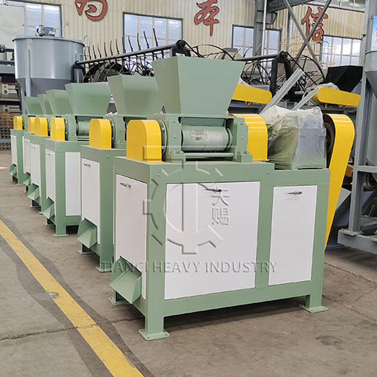 Trockenpulver-Doppelwalzen-Granulator Ammoniumsulfat-Granulierungsausrüstung Düngemittel-Granulat-Herstellungsmaschine